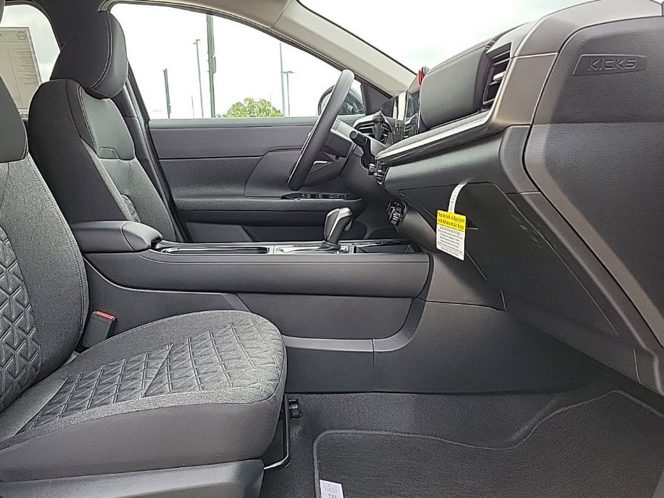 New 2027 Nissan Kicks SV AWD/4WD image 16