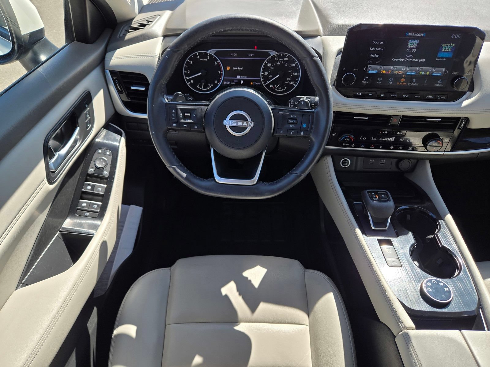 Used 2023 Nissan Rogue SL w/ SL Premium Package AWD/4WD image 16