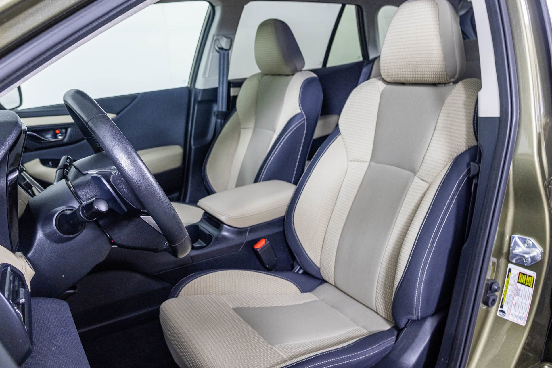 Used 2024 Subaru Outback Premium image 20