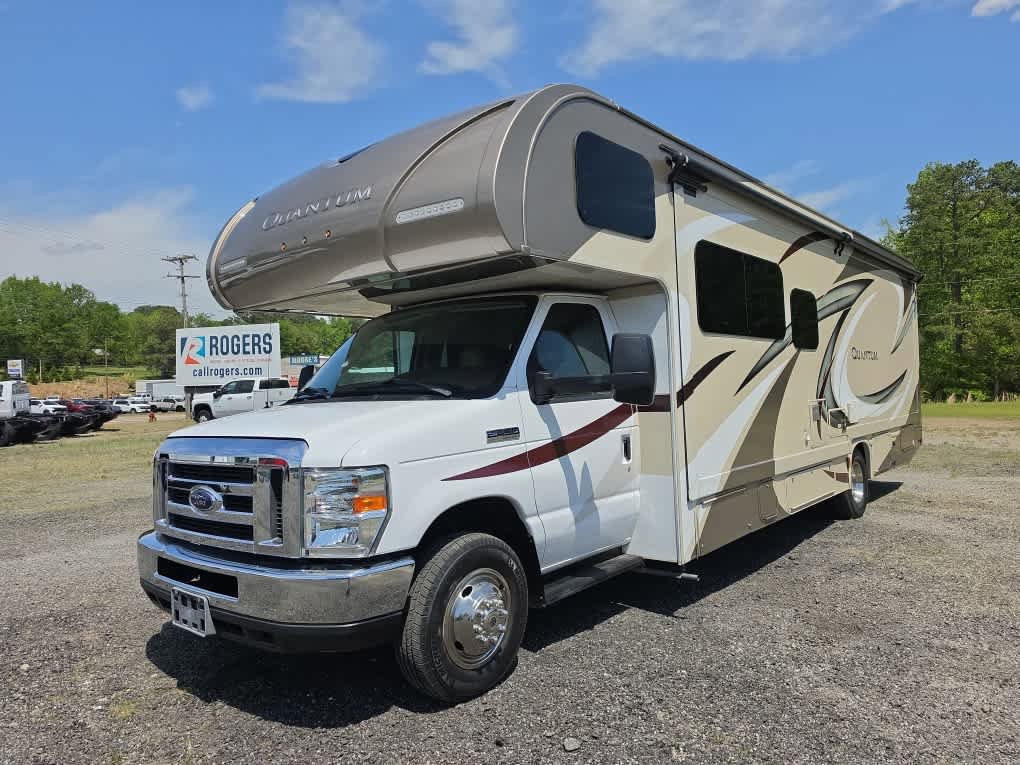 Used 2017 Ford E-450 and Econoline 450 Super Duty w/ Motorhome Prep Package RWD image 7