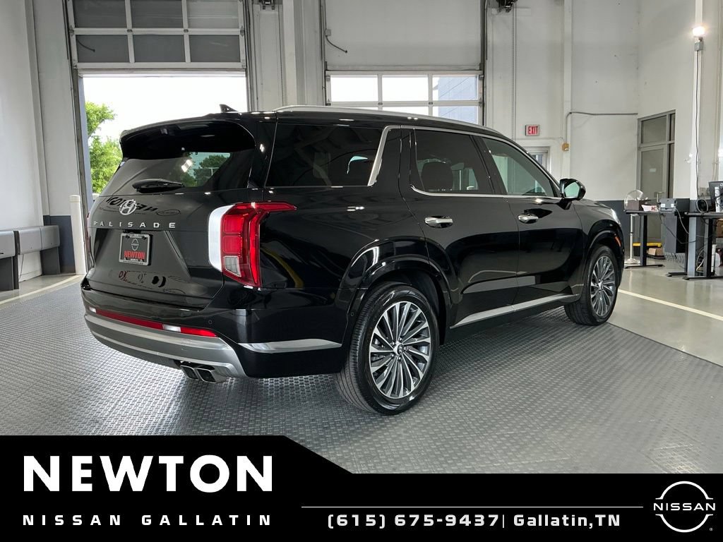 Used 2024 Hyundai Palisade Calligraphy FWD image 30