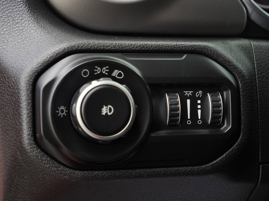 Used 2019 Jeep Wrangler Unlimited Sport image 13