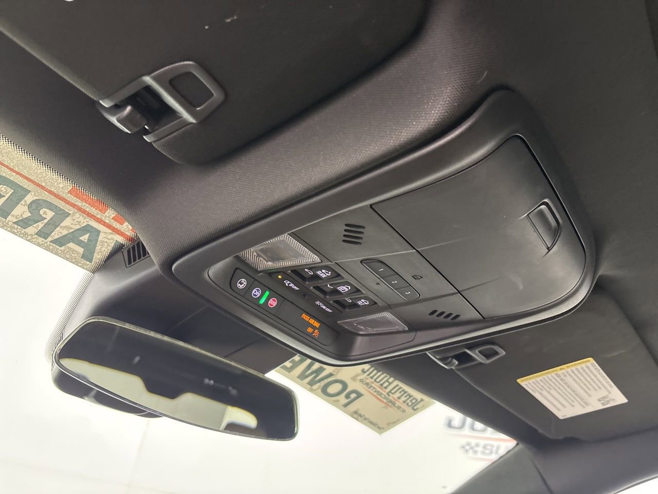 Used 2024 Cadillac XT4 Luxury w/ Cold Weather Package image 18