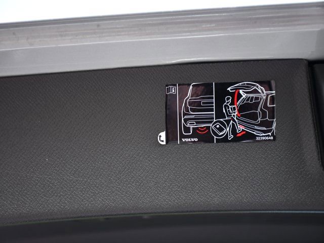 Used 2025 Volvo XC90 B6 Core w/ Protection Package Premier AWD/4WD image 25