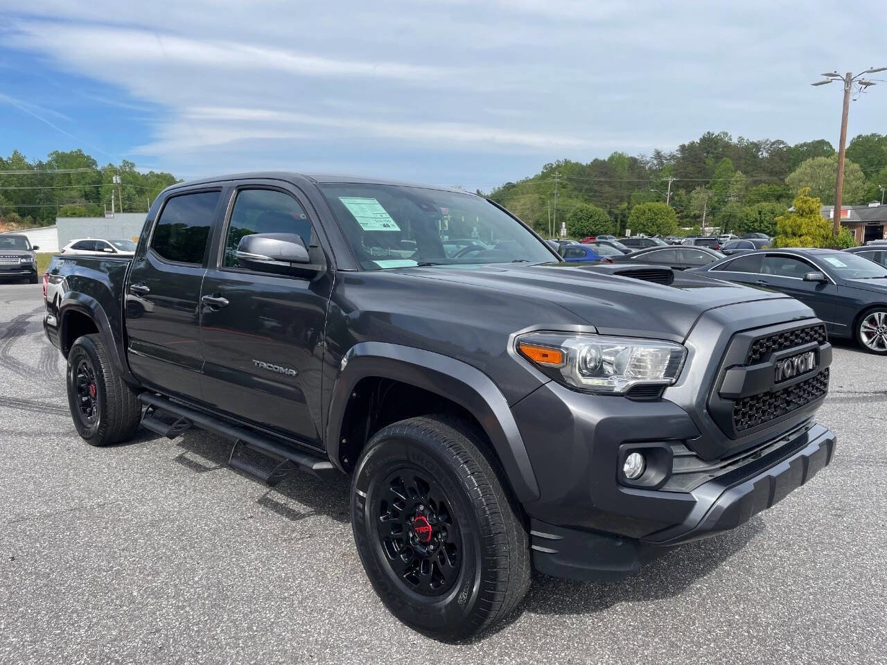 Used 2019 Toyota Tacoma TRD Sport AWD/4WD image 6