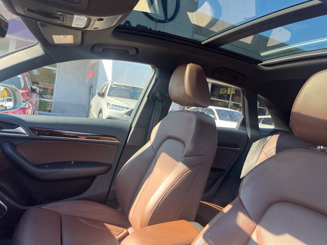 Used 2018 Audi Q3 2.0T Premium Plus w/ Premium Plus Package AWD/4WD image 40