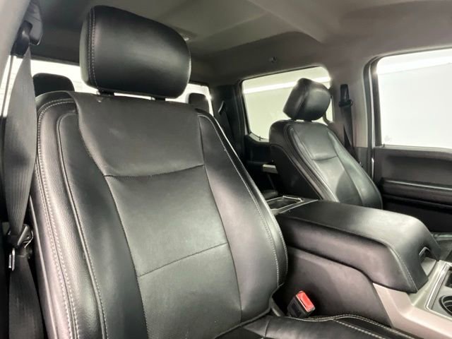 Used 2017 Ford F250 Lariat w/ Chrome Package image 13