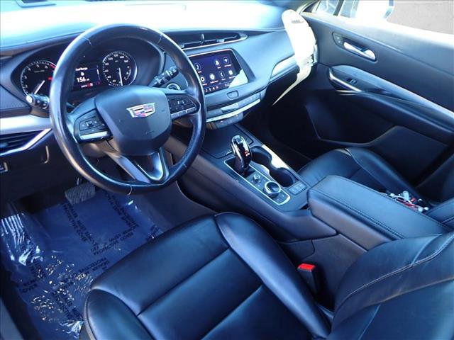 Used 2023 Cadillac XT4 Premium Luxury image 11
