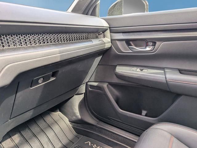 Used 2025 Honda CR-V Sport-L image 30