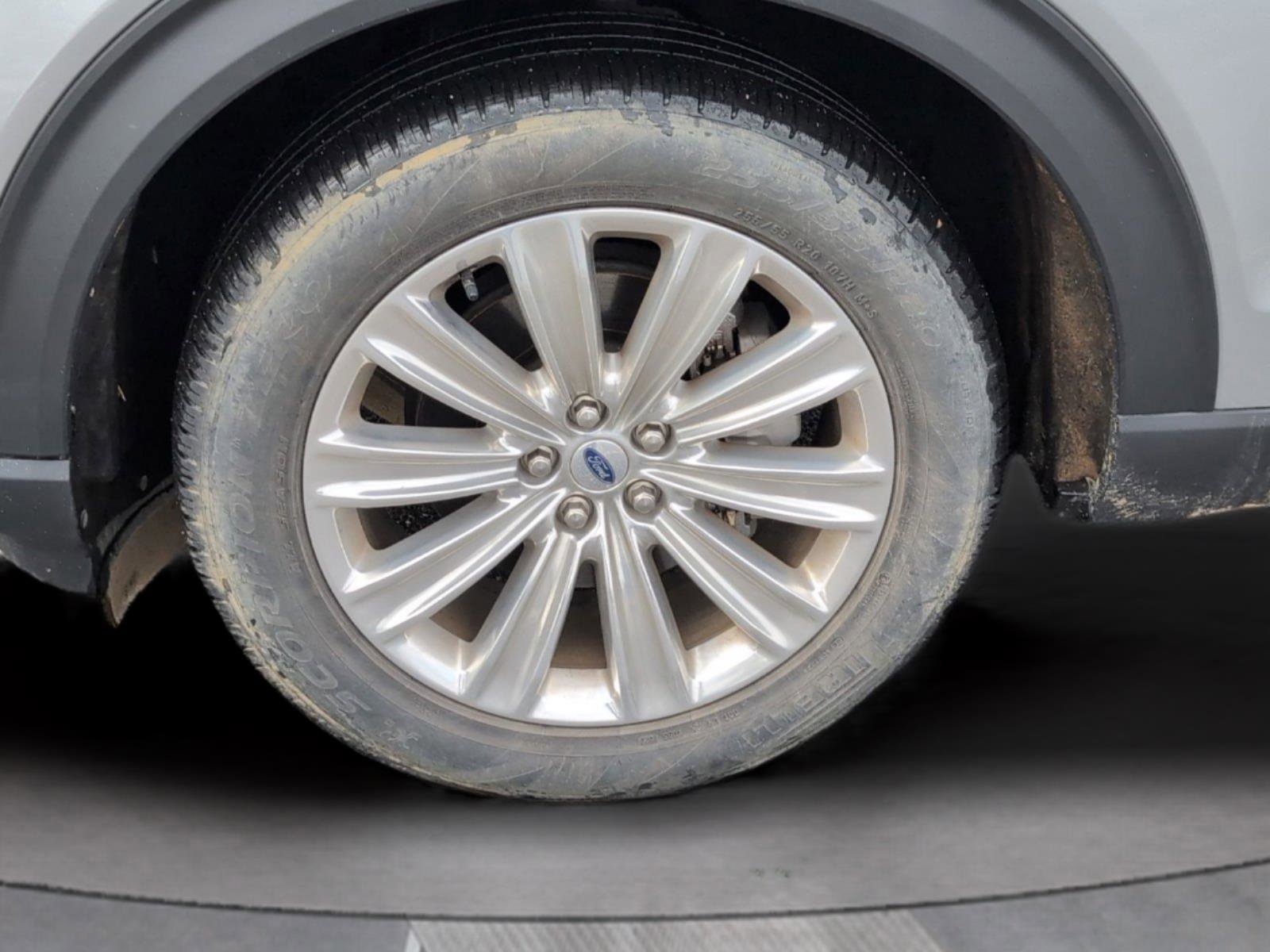 Used 2023 Ford Explorer Limited w/ Limited Technology Package image 12