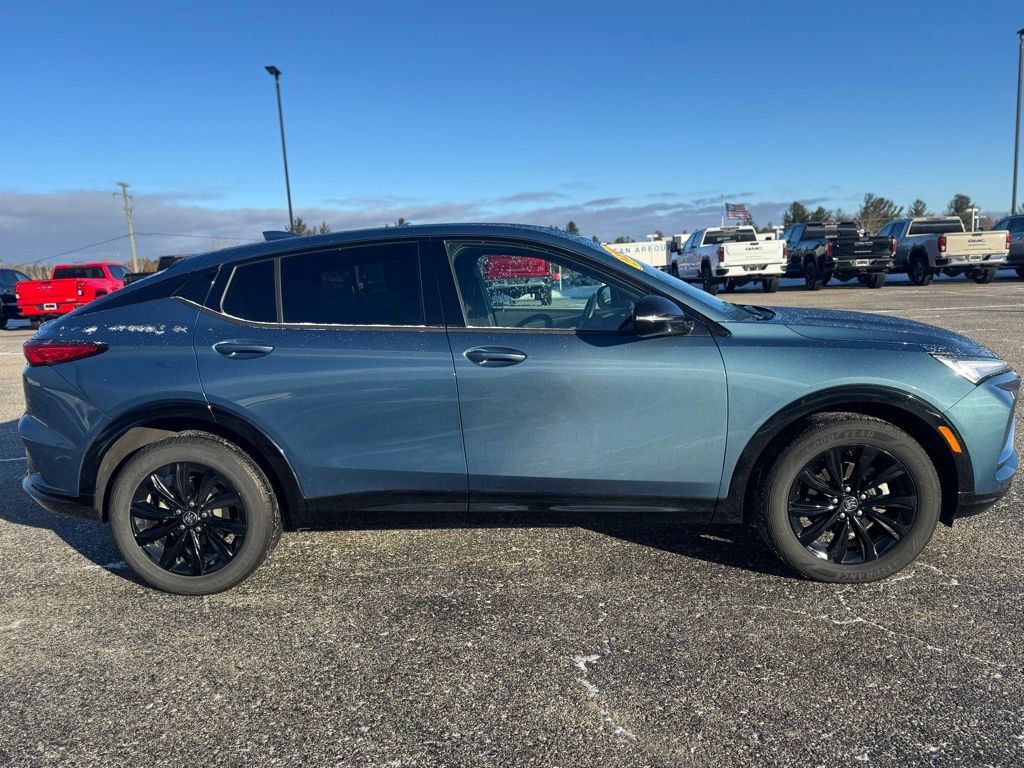 Used 2024 Buick Envista Sport Touring w/ Convenience I Package image 9