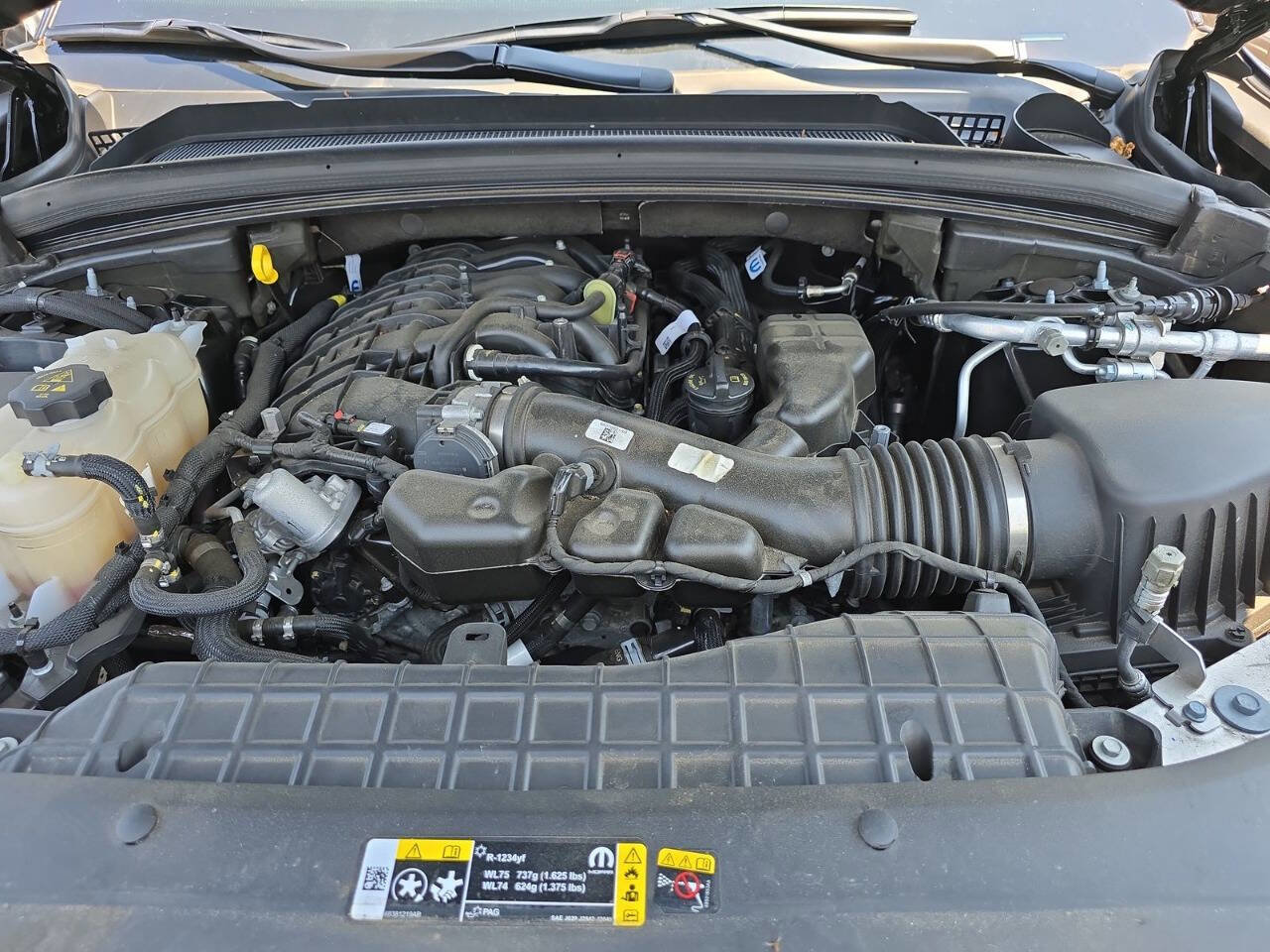 Used 2022 Jeep Grand Cherokee Limited image 4