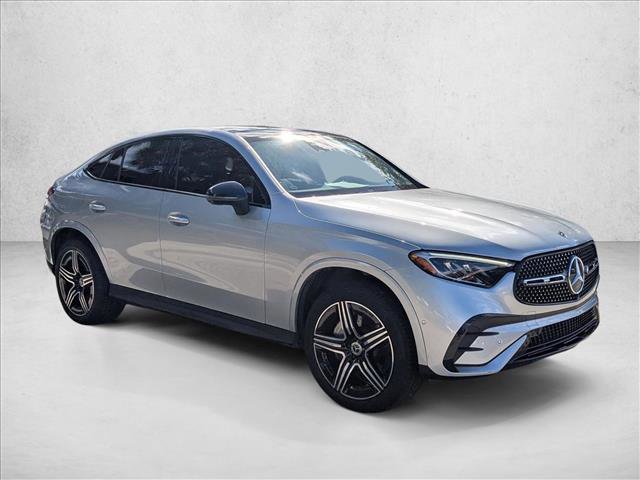 Used 2024 Mercedes-Benz GLC 300 4MATIC image 3