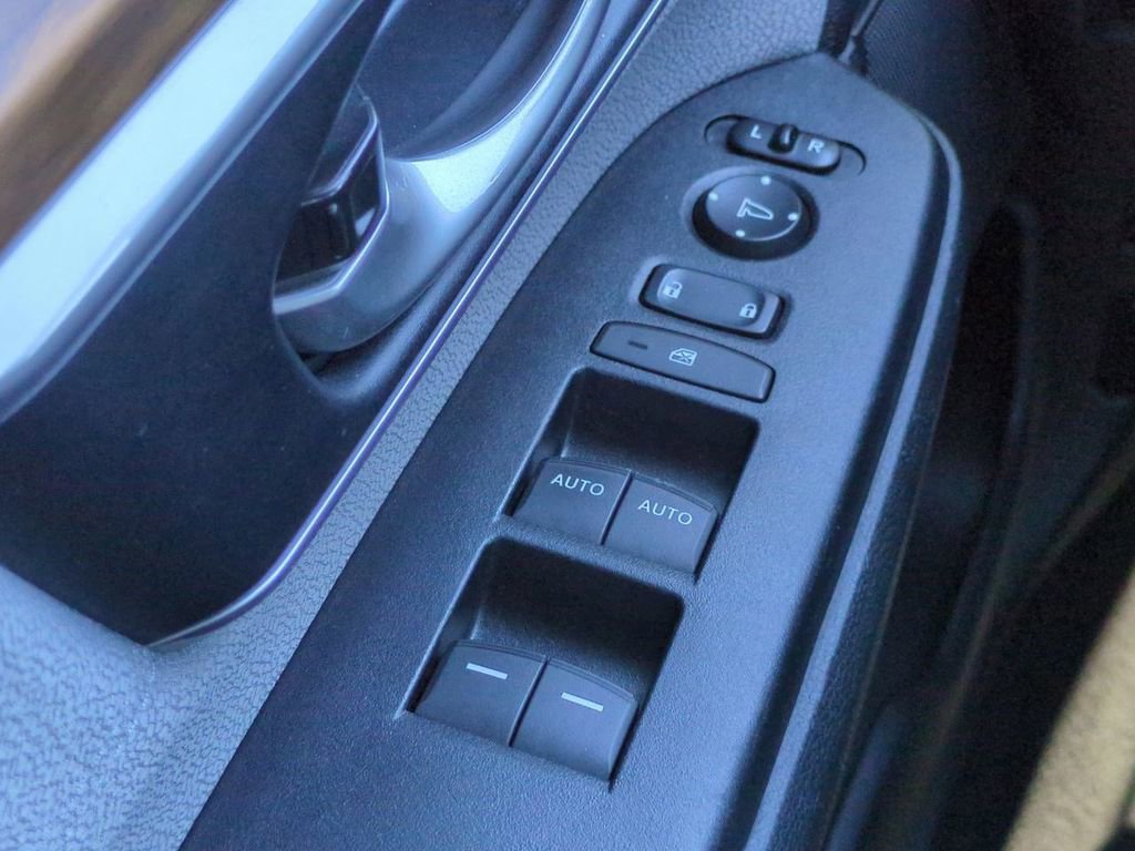 Used 2020 Honda CR-V EX image 25