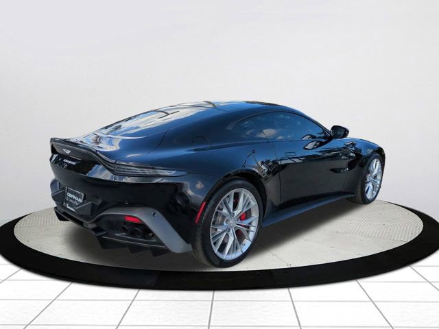 Used 2021 Aston Martin V8 Vantage Coupe image 3