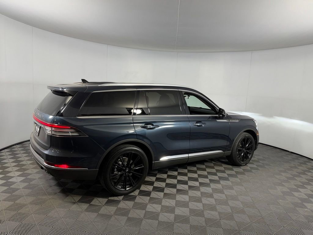 Used 2024 Lincoln Aviator Reserve w/ Equipment Group 201A AWD/4WD image 6