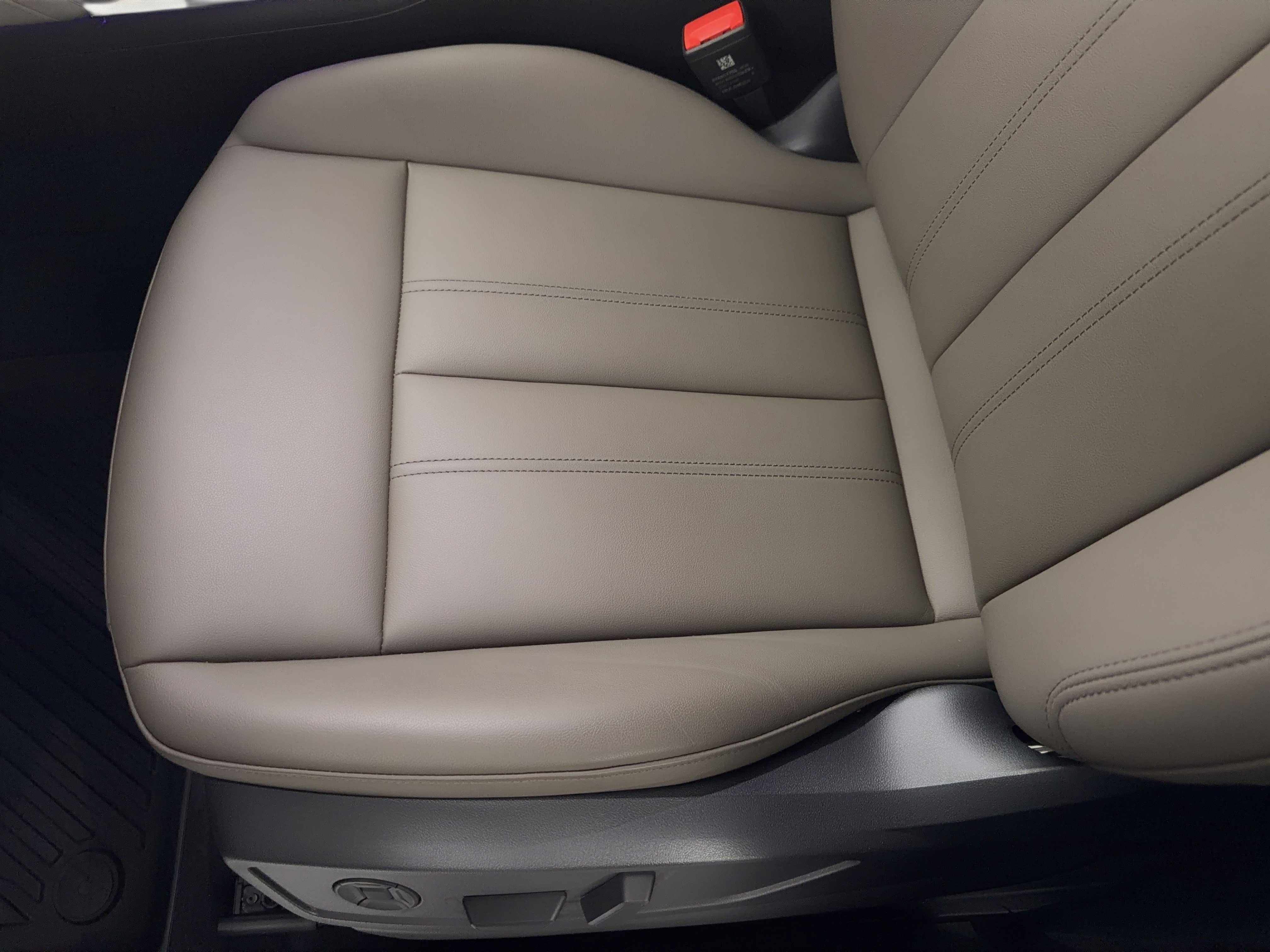 Certified 2025 Audi Q5 Premium w/ Premium Plus AWD/4WD image 16