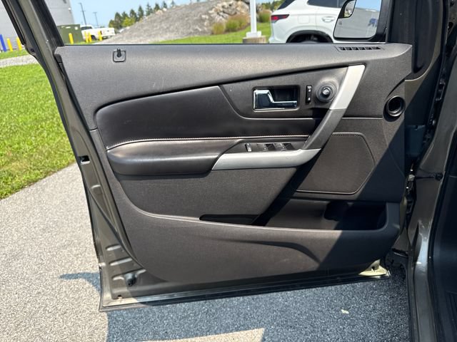 Used 2013 Ford Edge SEL AWD/4WD image 23