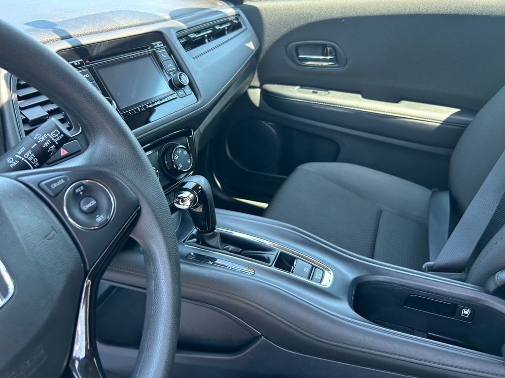Used 2022 Honda HR-V LX image 23