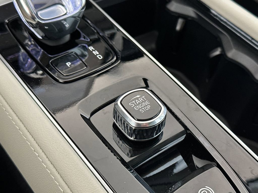 New 2026 Volvo XC90 T8 Ultra w/ Lounge Package image 23