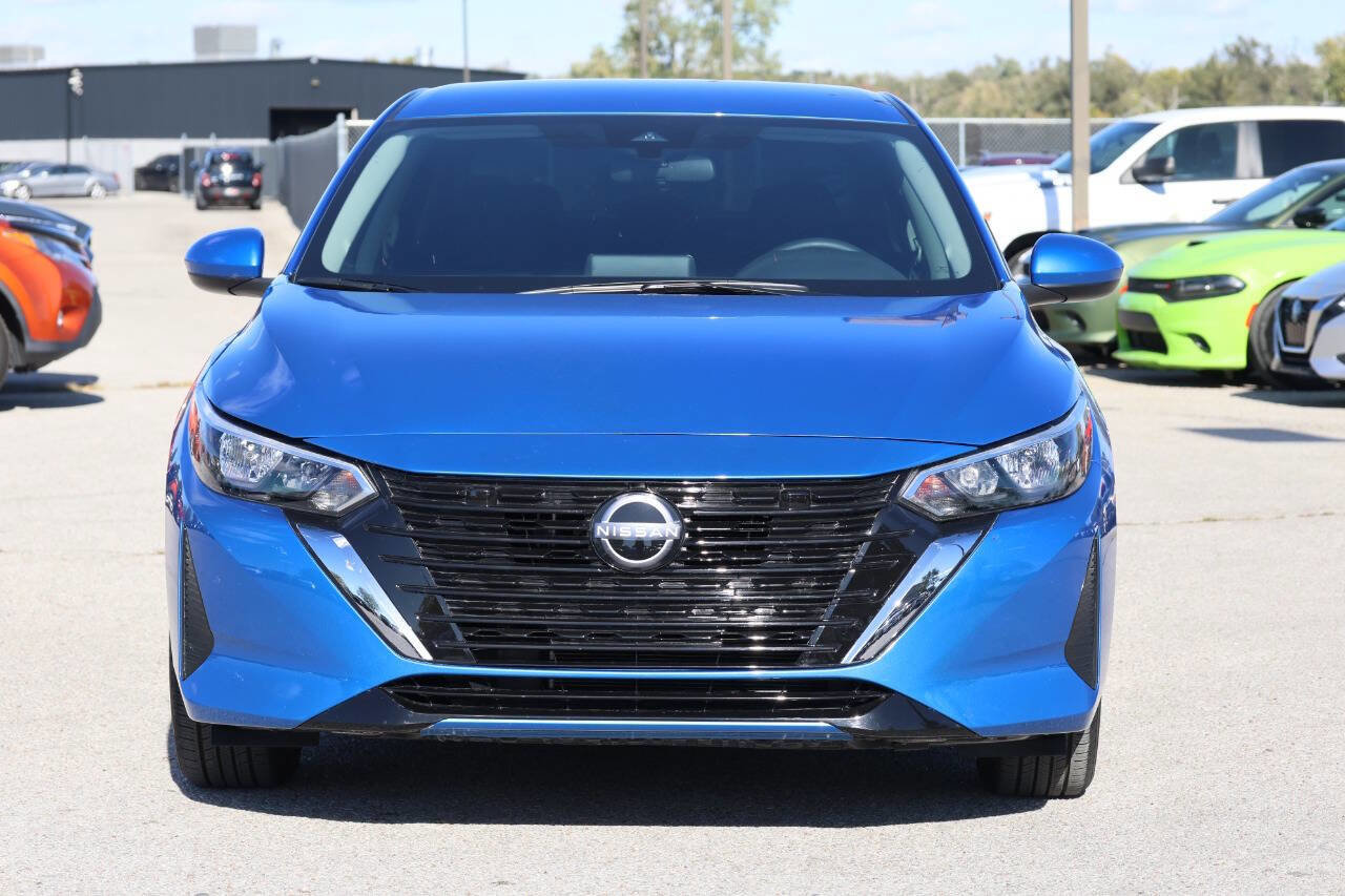 Used 2025 Nissan Sentra SV w/ All-Weather Package image 2