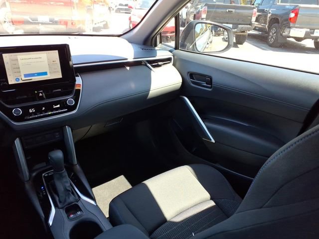 Used 2025 Toyota Corolla Cross AWD Hybrid image 10