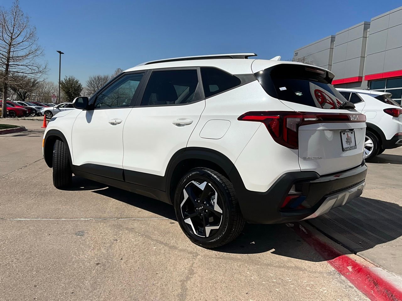 Used 2025 Kia Seltos S image 8