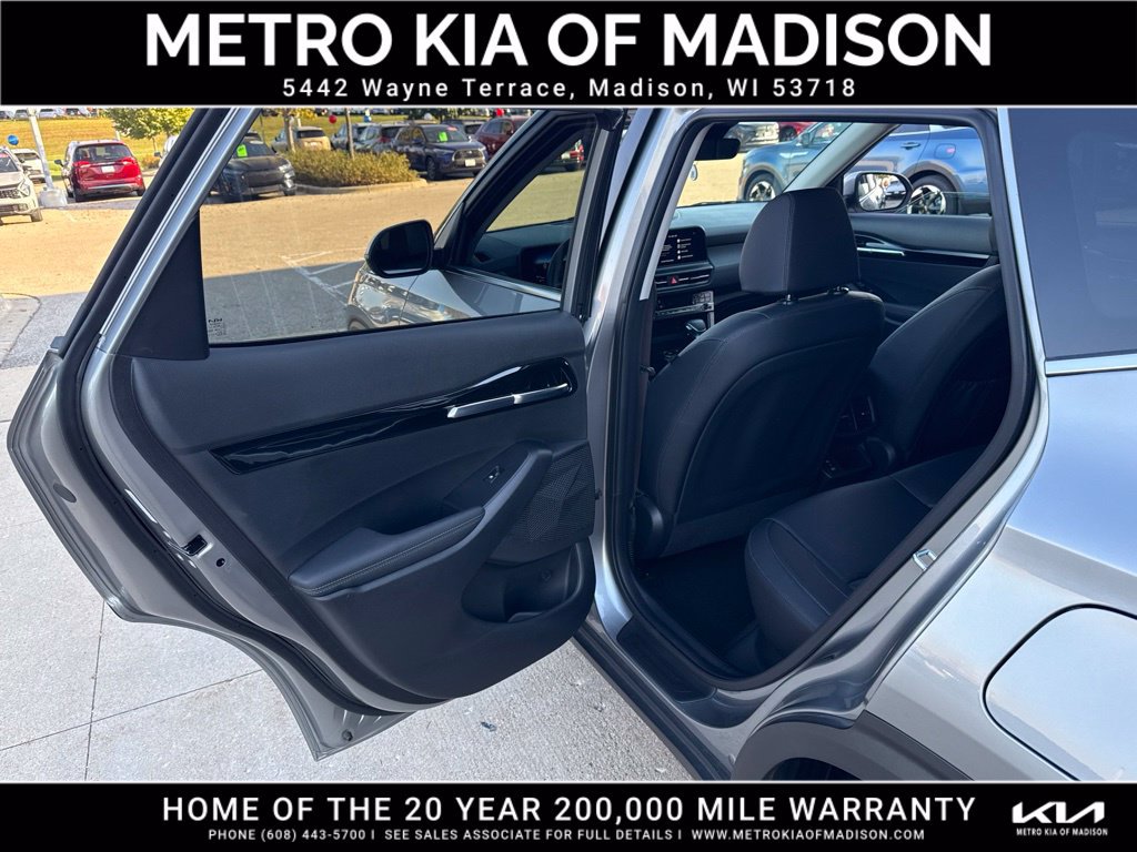 Used 2025 Kia Seltos EX w/ EX Sunroof Package AWD/4WD image 29