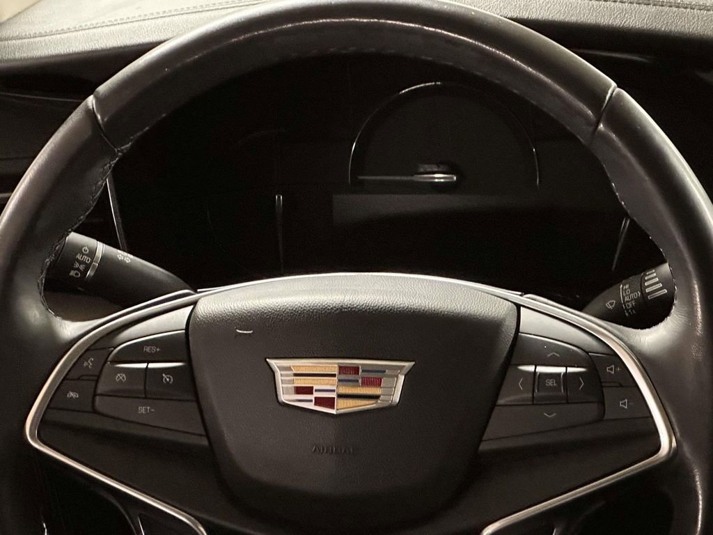 Used 2018 Cadillac XT5 Luxury w/ Driver Awareness Package AWD/4WD image 21