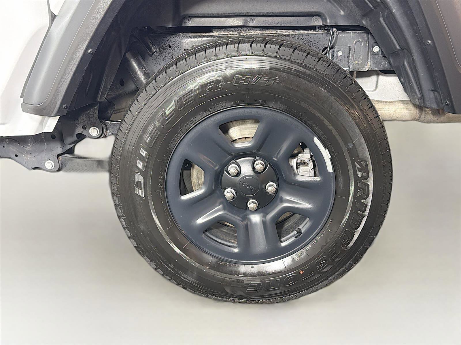 Used 2024 Jeep Gladiator Sport AWD/4WD image 29