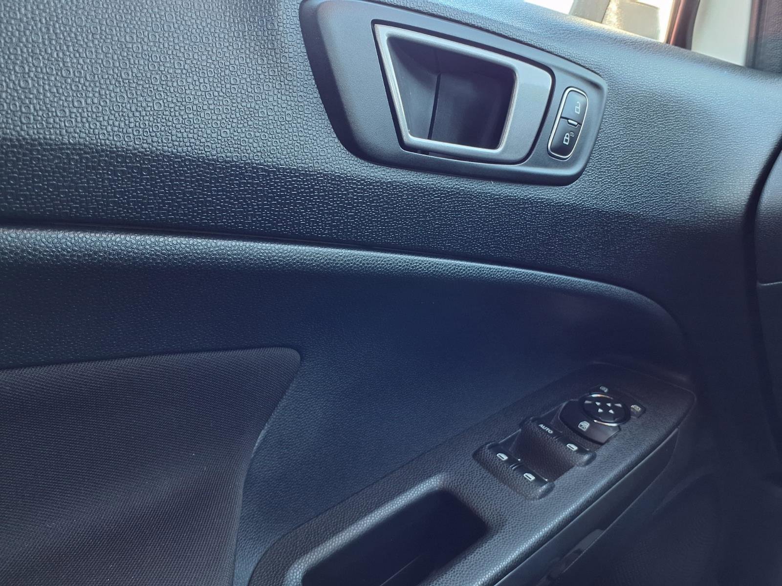 Used 2020 Ford EcoSport SE w/ SE Convenience Package FWD image 20