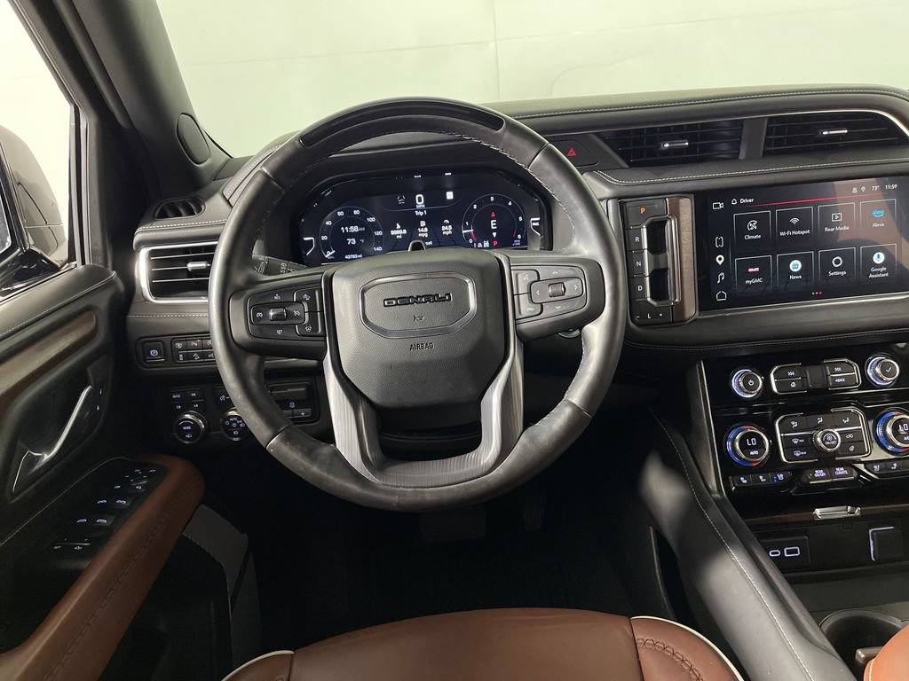 Used 2023 GMC Yukon Denali Ultimate AWD/4WD image 15