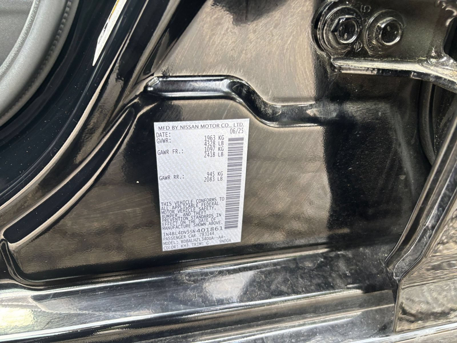 Used 2025 Nissan Altima 2.5 SV FWD image 23