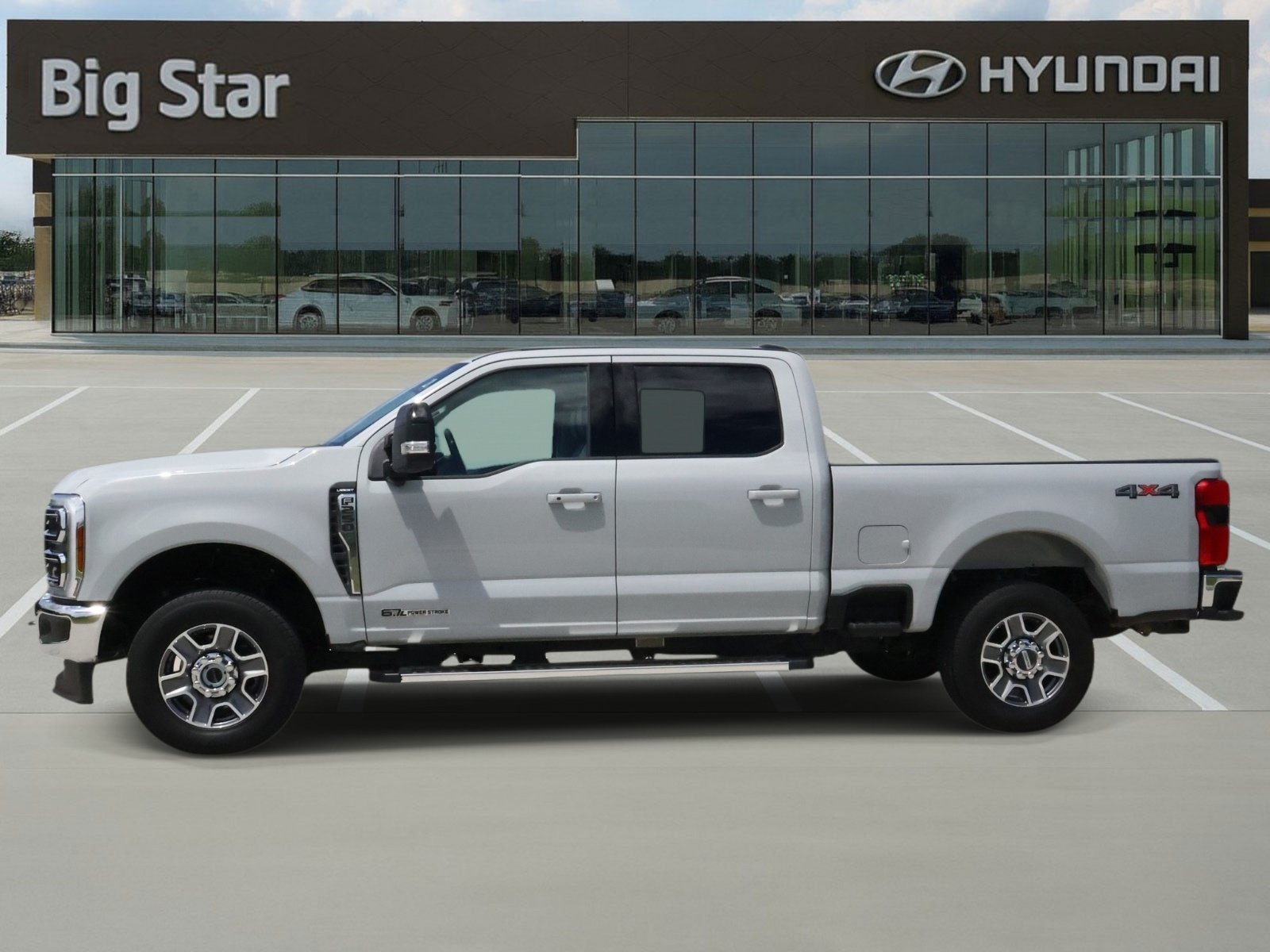 Used 2026 Ford F250 Lariat AWD/4WD image 2