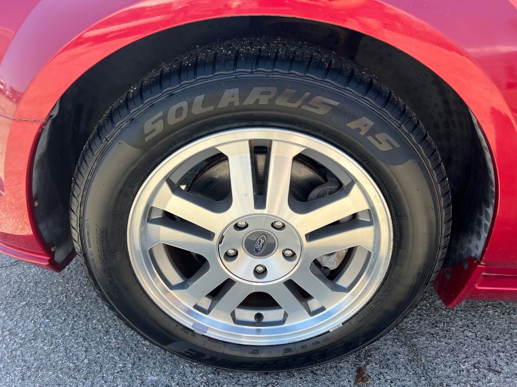 Used 2005 Ford Mustang GT image 30