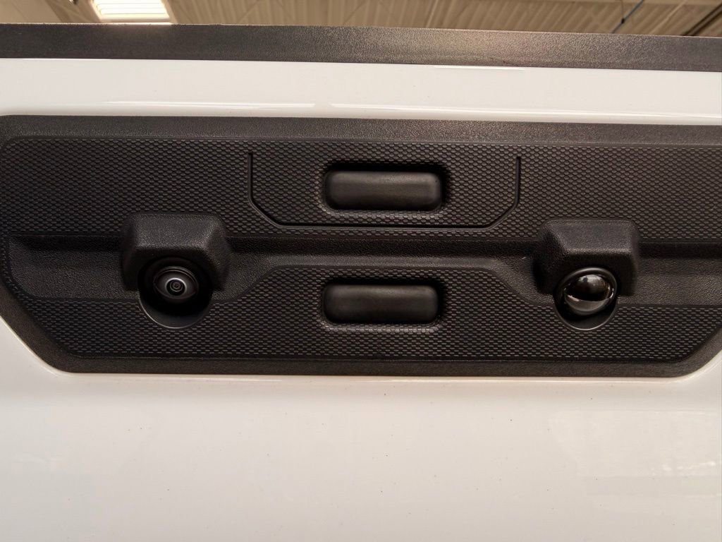 Used 2024 GMC Sierra 1500 SLE w/ Preferred Package image 7