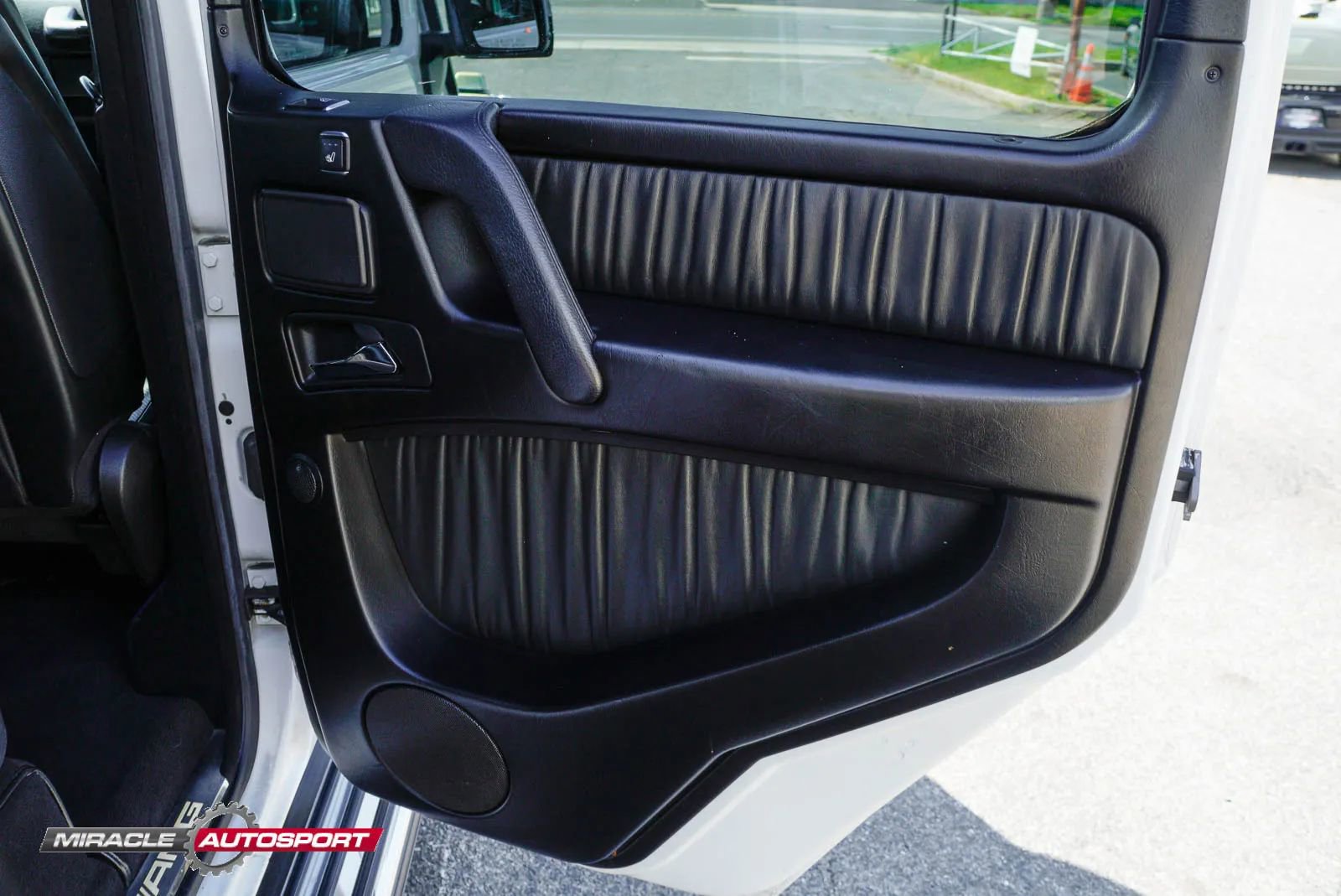 Used 2018 Mercedes-Benz G 63 AMG 4MATIC w/ Night Package image 38