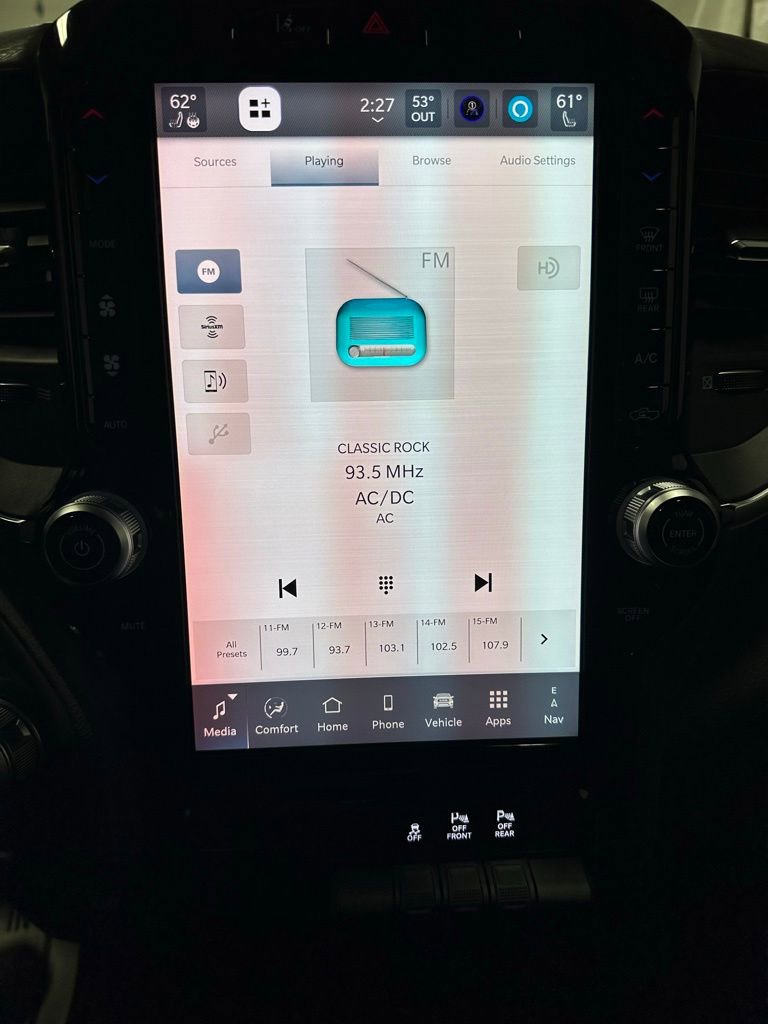 Used 2025 RAM 1500 Laramie image 26