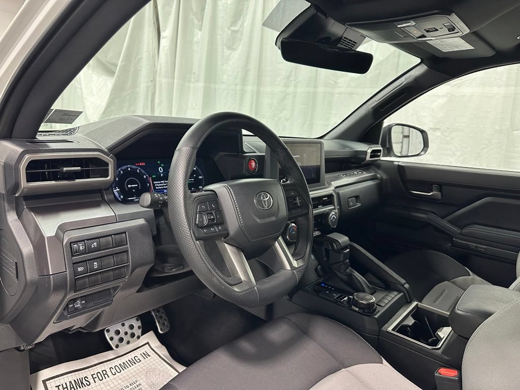 Used 2026 Toyota Tacoma TRD Sport AWD/4WD image 15