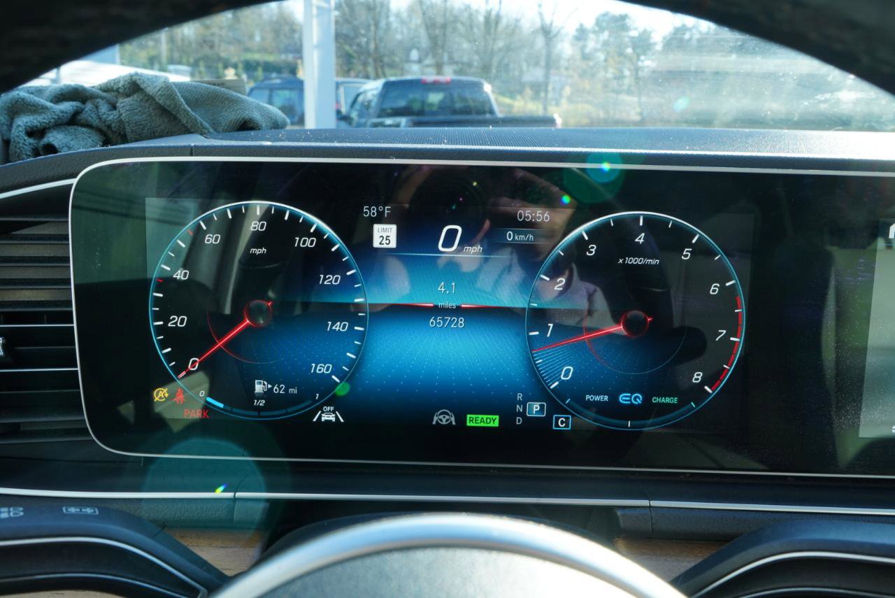 Used 2022 Mercedes-Benz GLS 450 4MATIC image 29