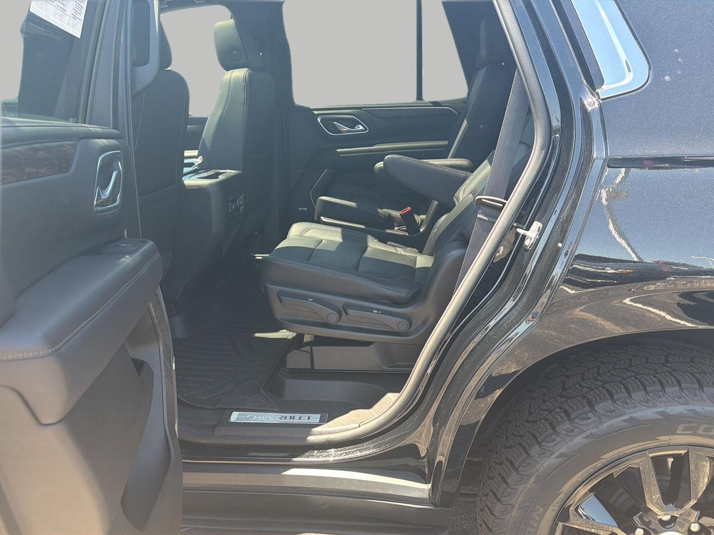 Used 2021 Chevrolet Tahoe LT w/ LT Signature Package AWD/4WD image 28