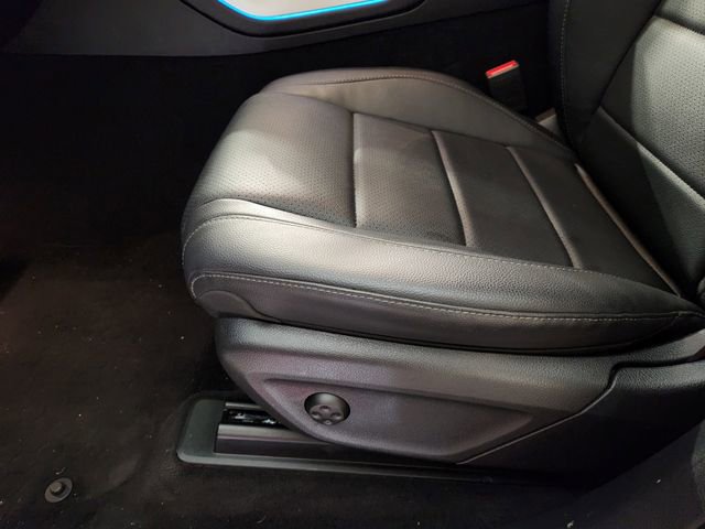 Used 2024 Mercedes-Benz GLE 350 4MATIC w/ Winter Package image 25