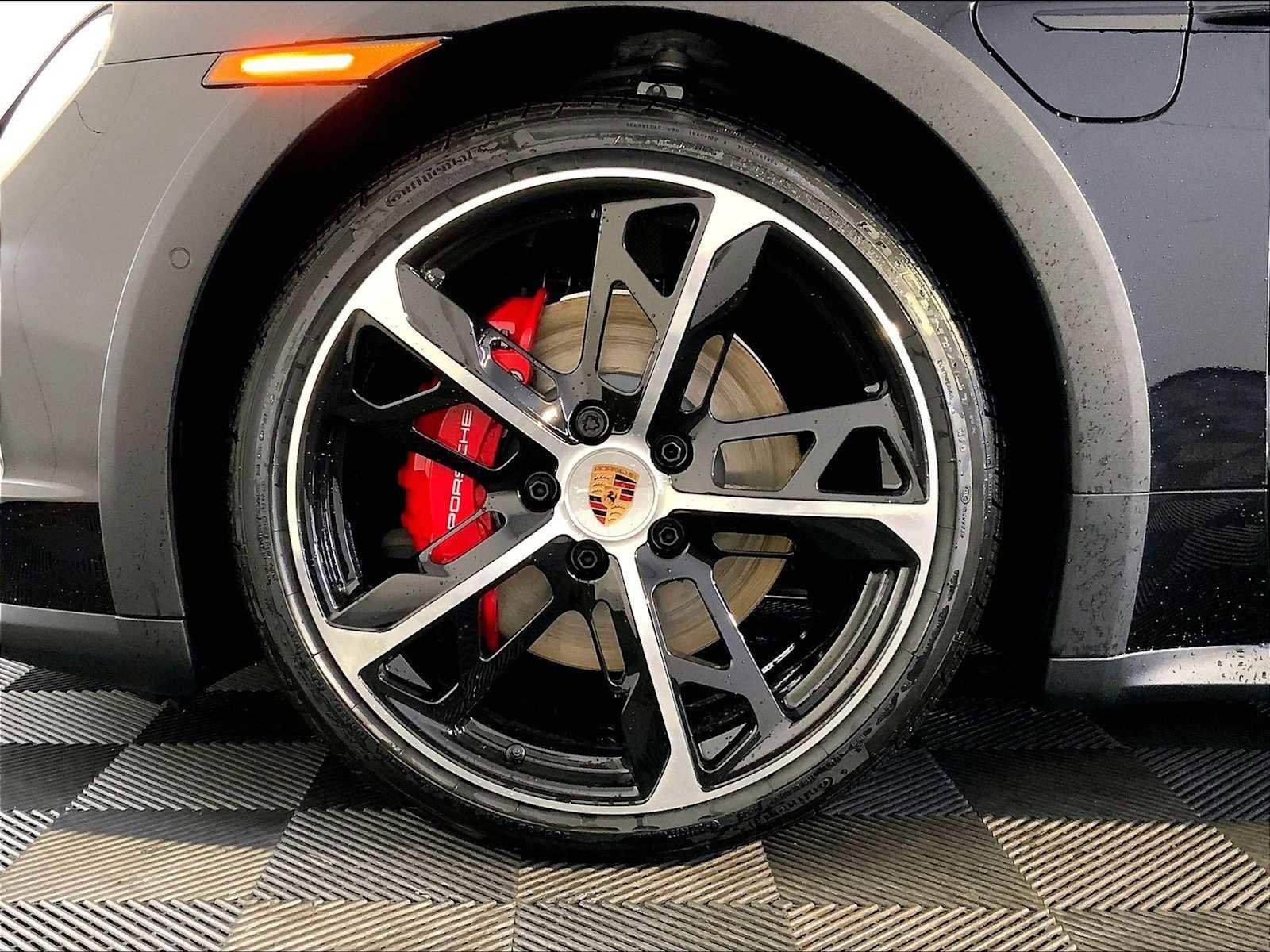 New 2026 Porsche Taycan 4S AWD/4WD image 11