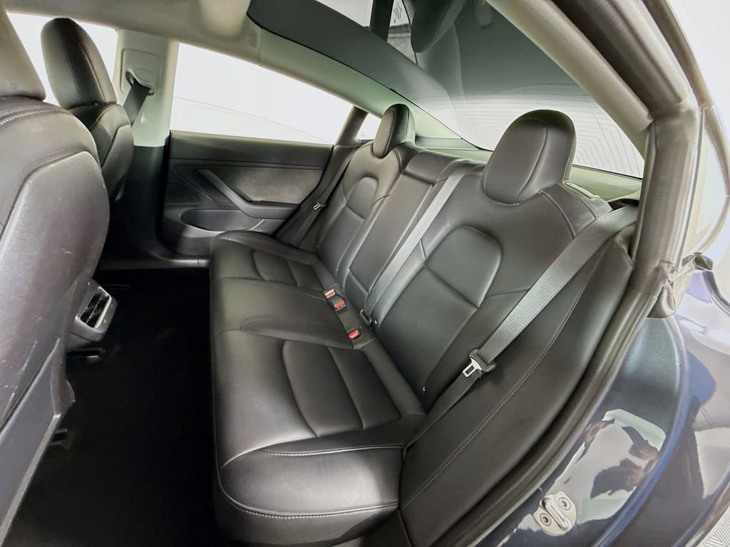 Used 2018 Tesla Model 3 Long Range image 26