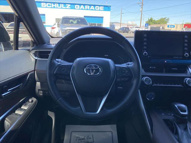 Certified 2022 Toyota Venza XLE AWD/4WD image 14