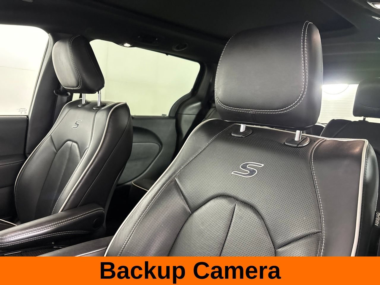 Used 2025 Chrysler Pacifica Limited FWD image 15