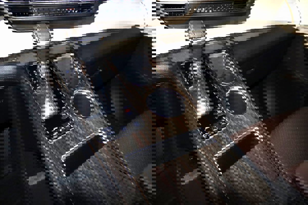 Used 2022 Toyota Sienna Platinum image 40