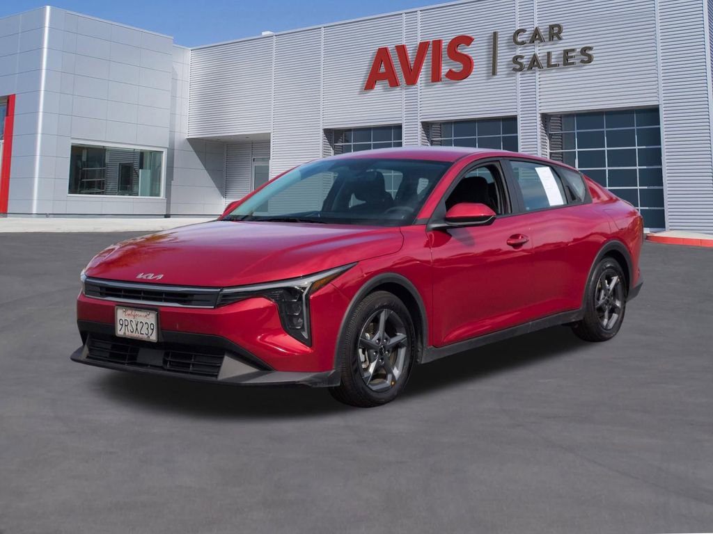 Used 2025 Kia K4 LXS image 1