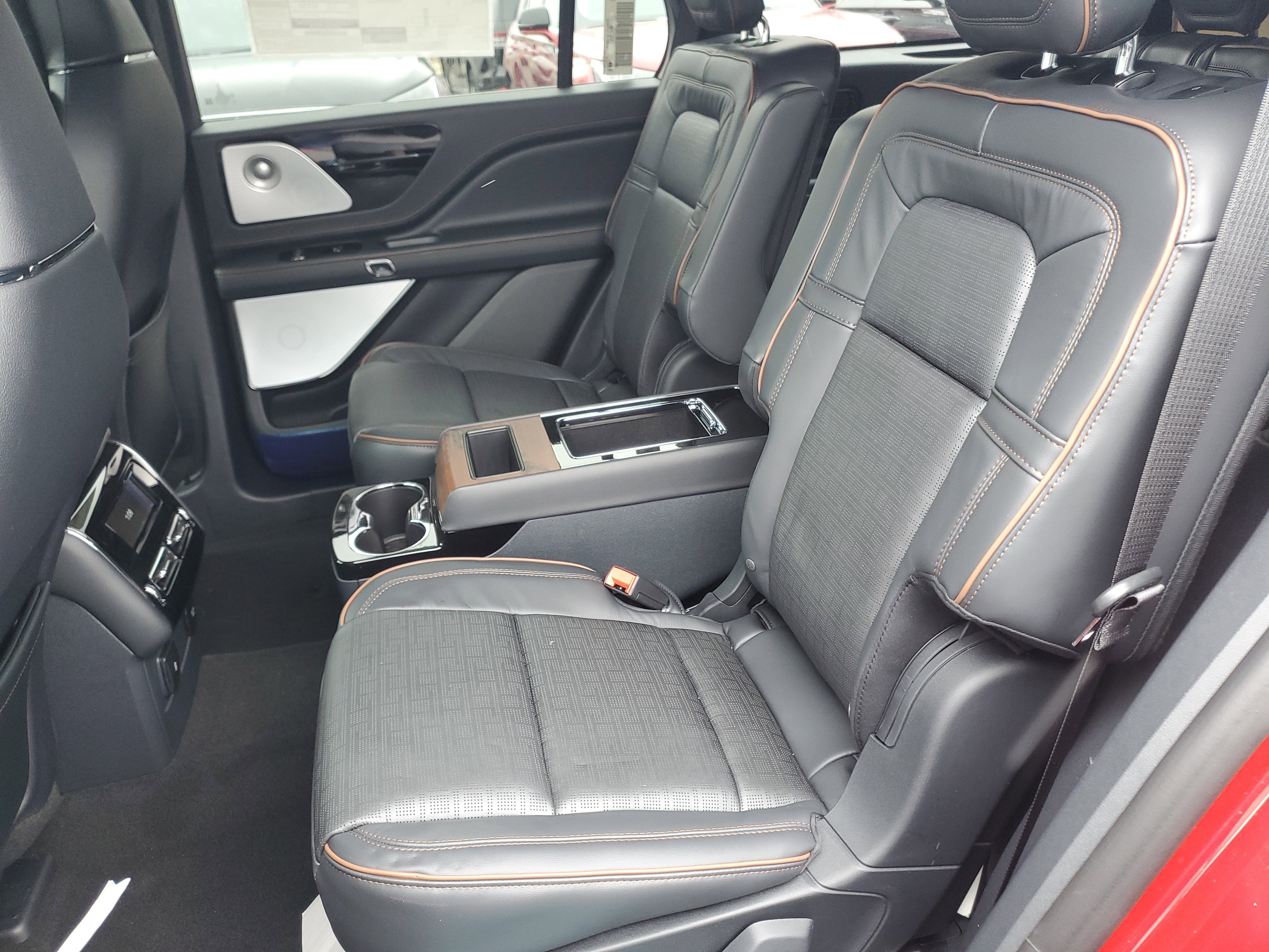 New 2026 Lincoln Aviator Black Label image 26