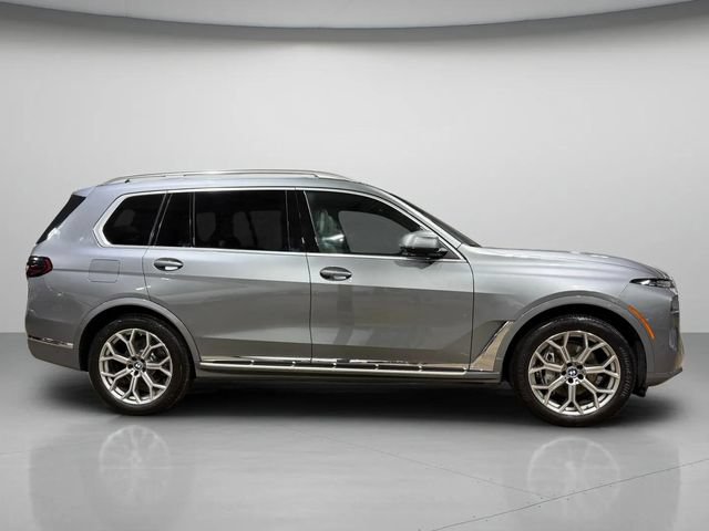 Used 2024 BMW X7 xDrive40i w/ Premium Package AWD/4WD image 2